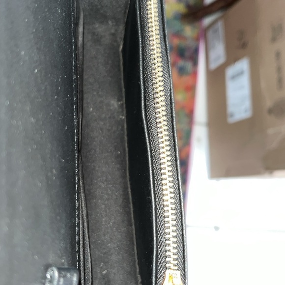 Bebe Crossbody Clutch Bag vegan leather, gold tone HW braided chain added NWT - Picture 11 of 15